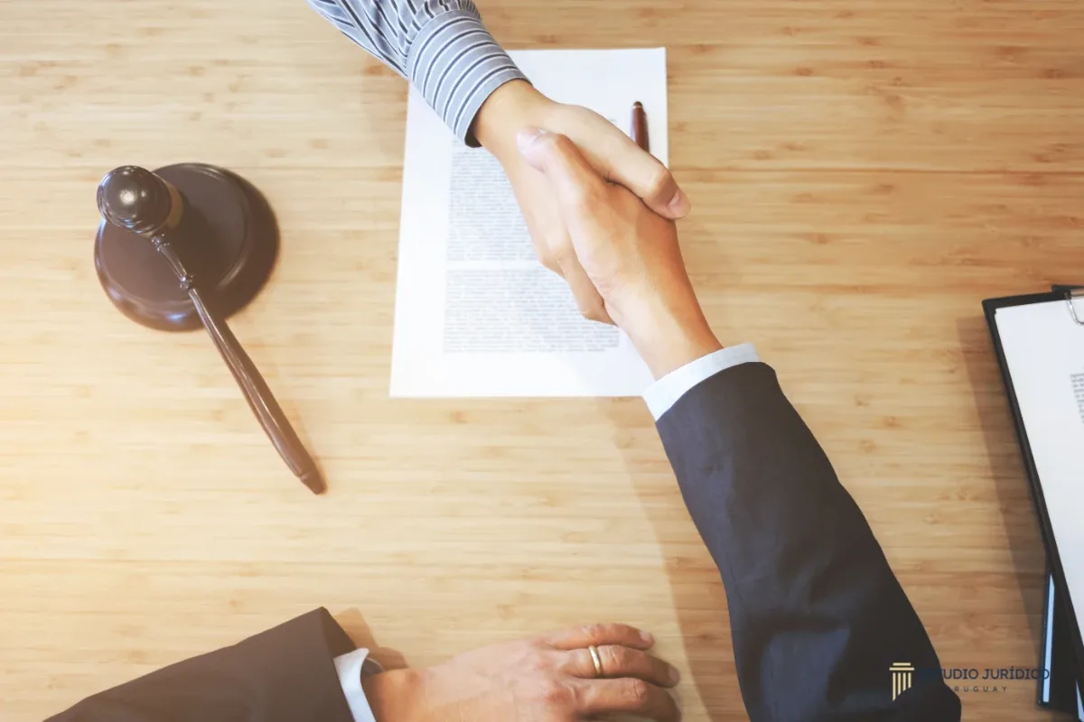 Acuerdo de conciliación laboral firmado con un abogado laboral en Salto